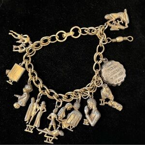 Vintage Coro Charm Bracelet with Ten Different Charms Pre Loved